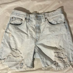 90s’ style Levi shorts, W30, light denim.